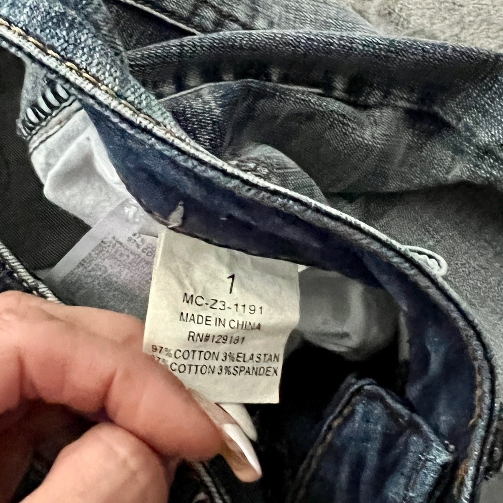 Machine Destroyed Cropped Jeans! Pearl accents! Sz Xs - Picture 13 of 13